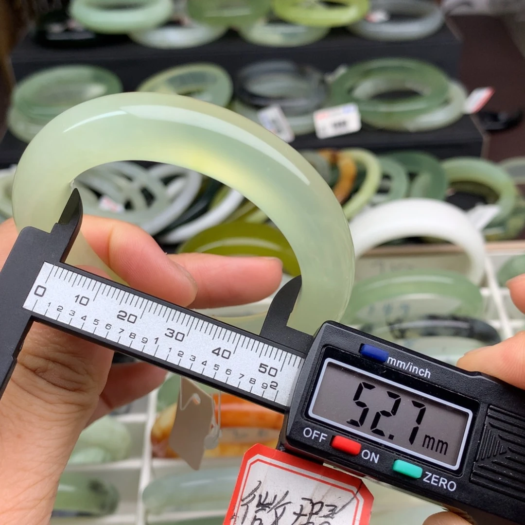 未镶嵌蛇纹石玉手镯724