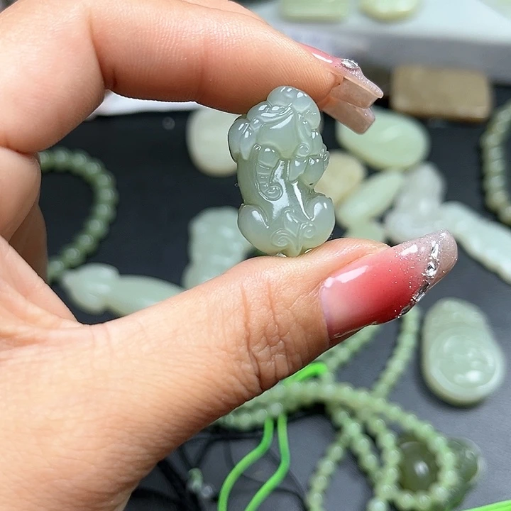 【闪购商品】和田玉颈饰未镶嵌