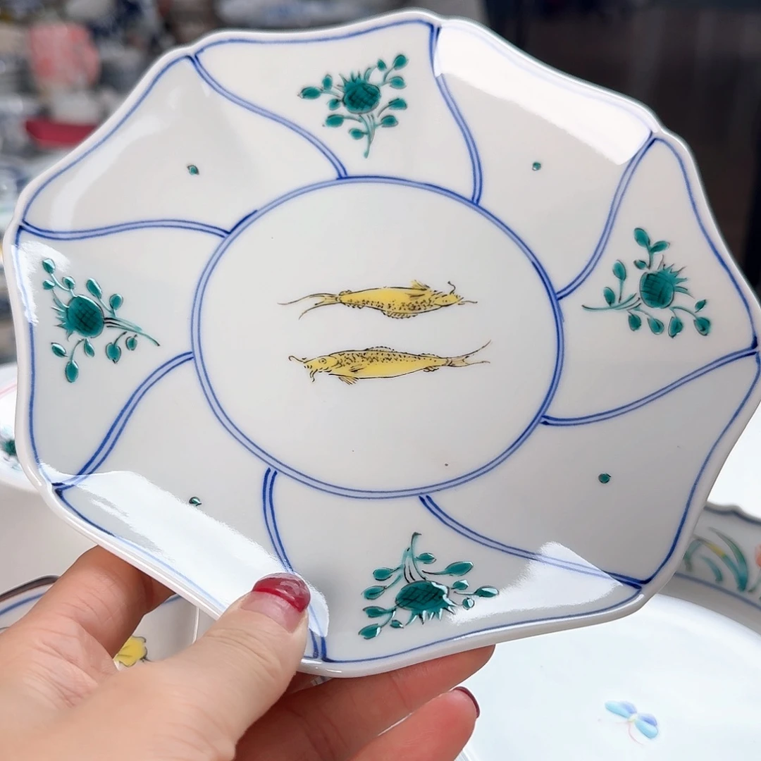 瓷片1只九谷烧手绘双鱼葵型盘17.5厘米