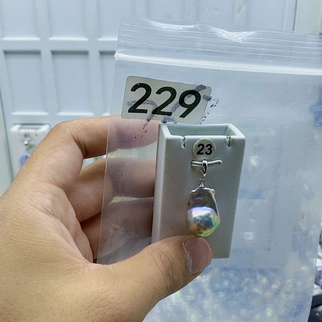 淡水珍珠合金颈饰