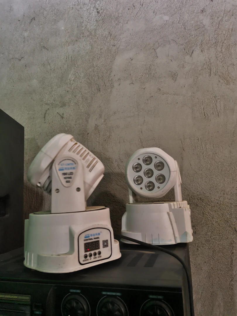 8新  二手 激光摇头灯 不包邮不支持七天无理由