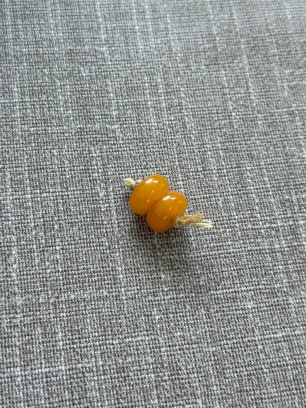 10mm蜜蜡算盘珠一对