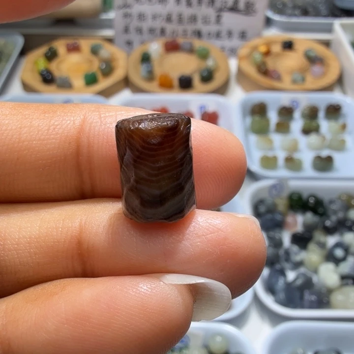 和田玉未镶嵌珠宝奇石