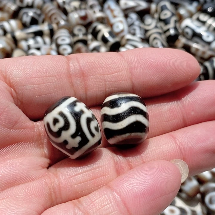 玛瑙/玉髓颈饰未镶嵌A****哥