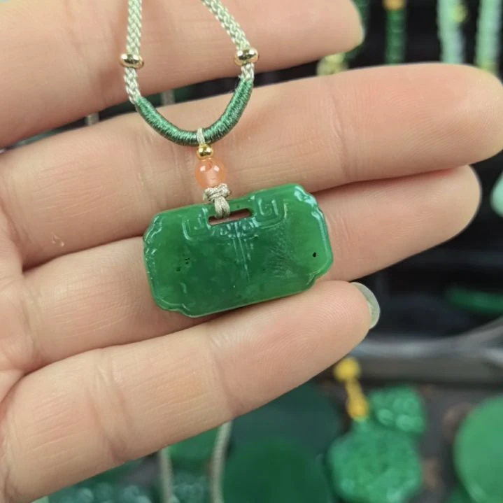 和田玉（碧玉）未镶嵌珠宝半成品