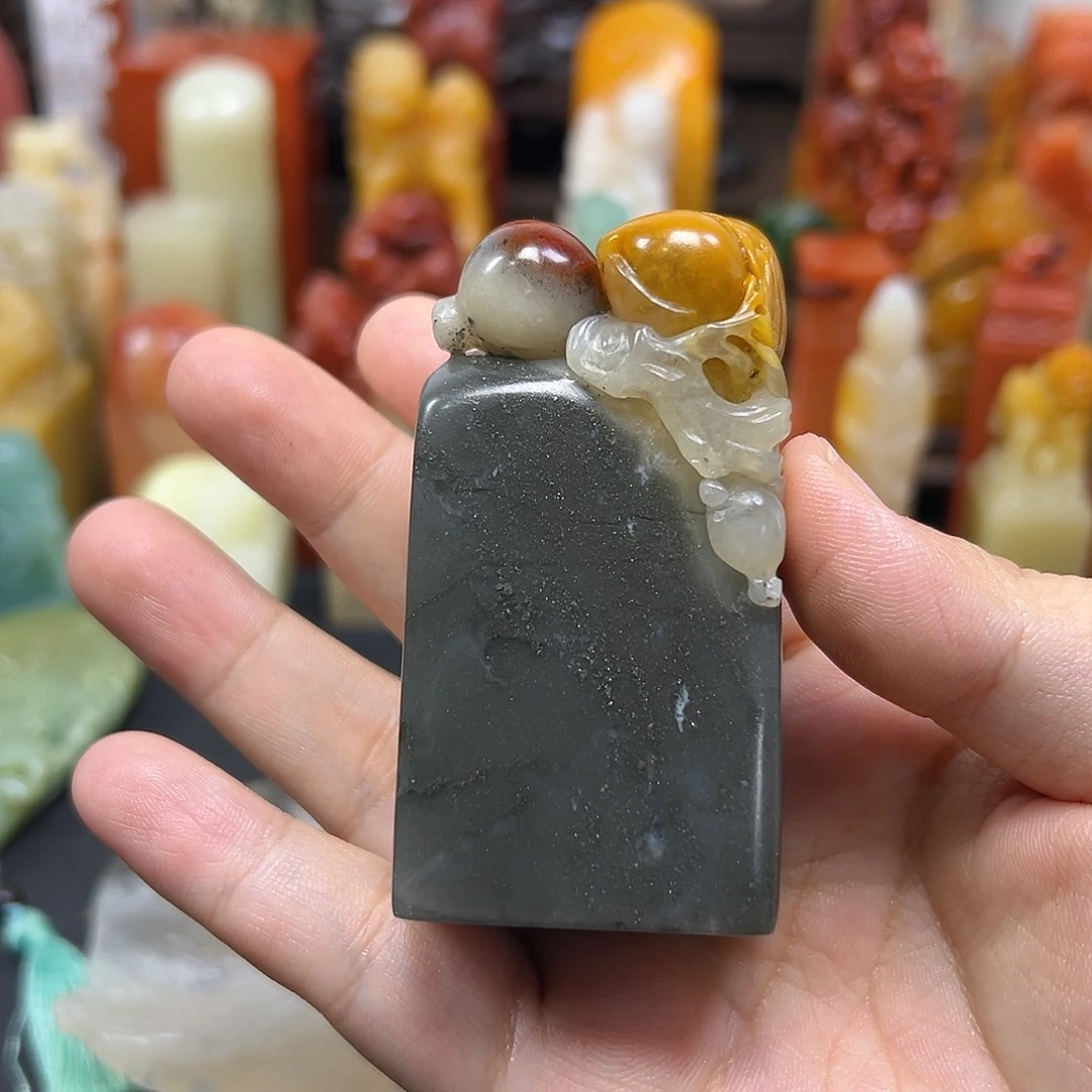 雲***清寿山石印章雕刻工艺