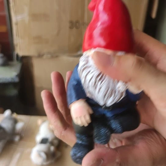 合成树脂树脂坐姿抽烟地精