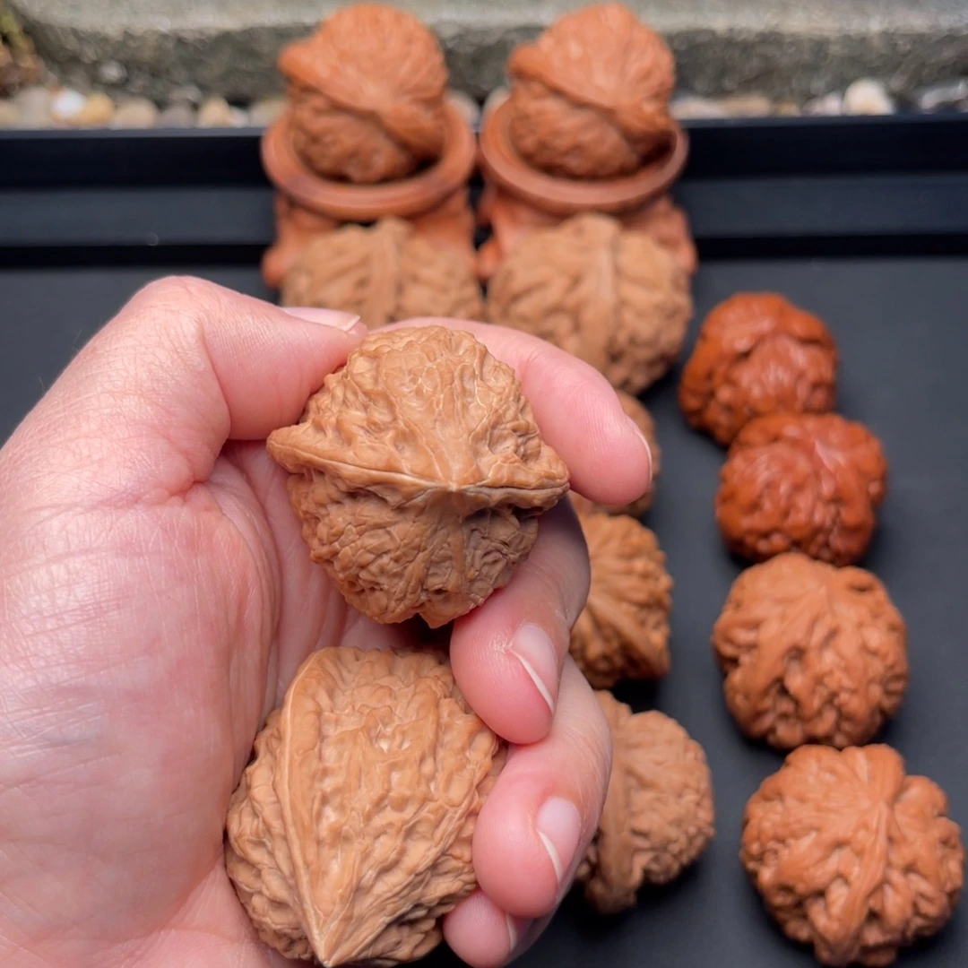 慢***袖把件桃核沈鸡25.006