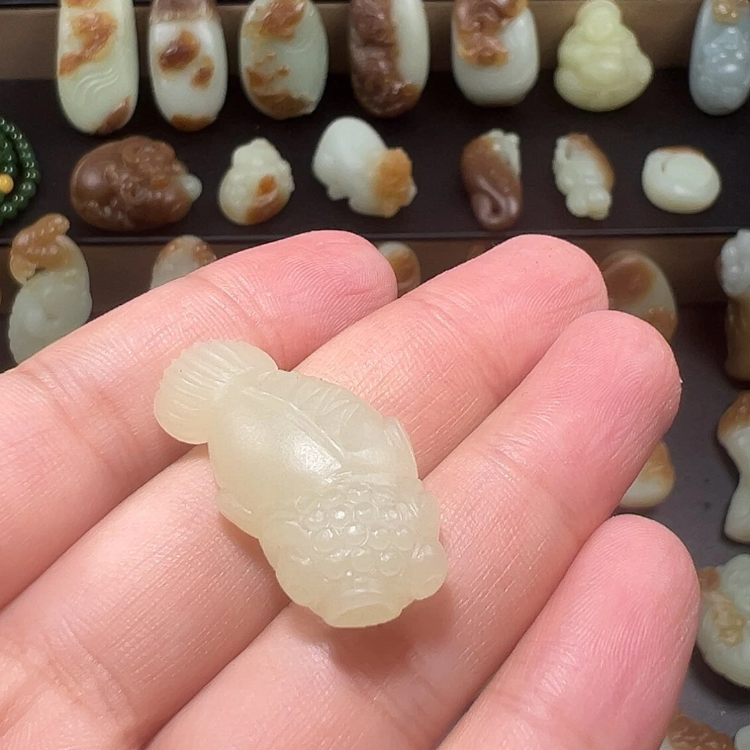 和田玉（糖玉）未镶嵌颈饰