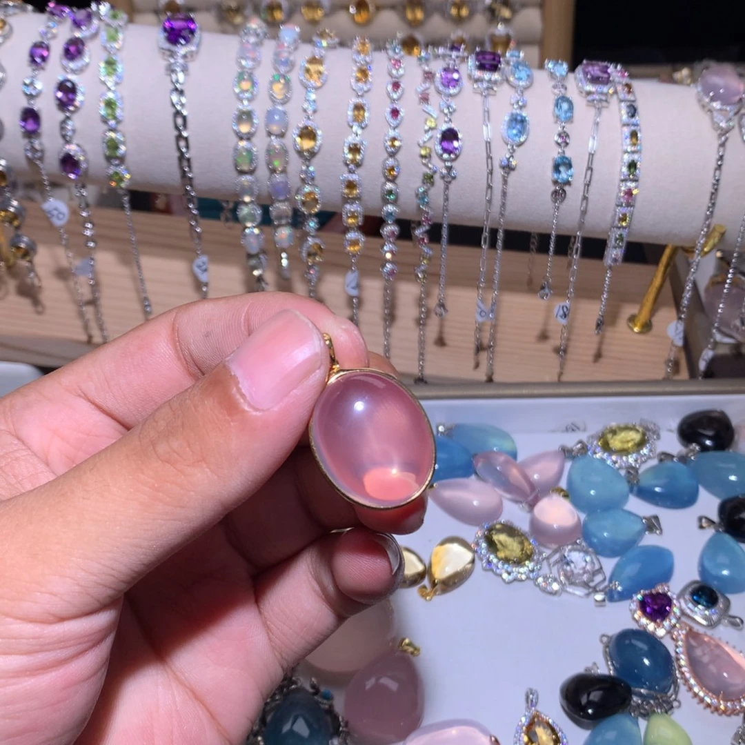 【闪购商品】黄晶手链银S925镶嵌i**丽吊坠