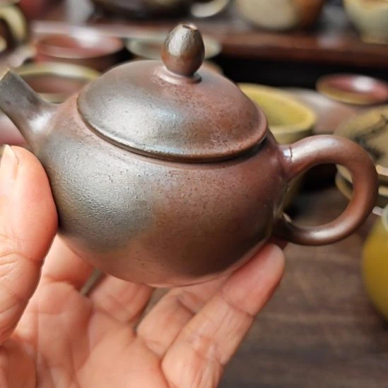 罗***火瓷坭兴陶柴烧小壶（微瑕）