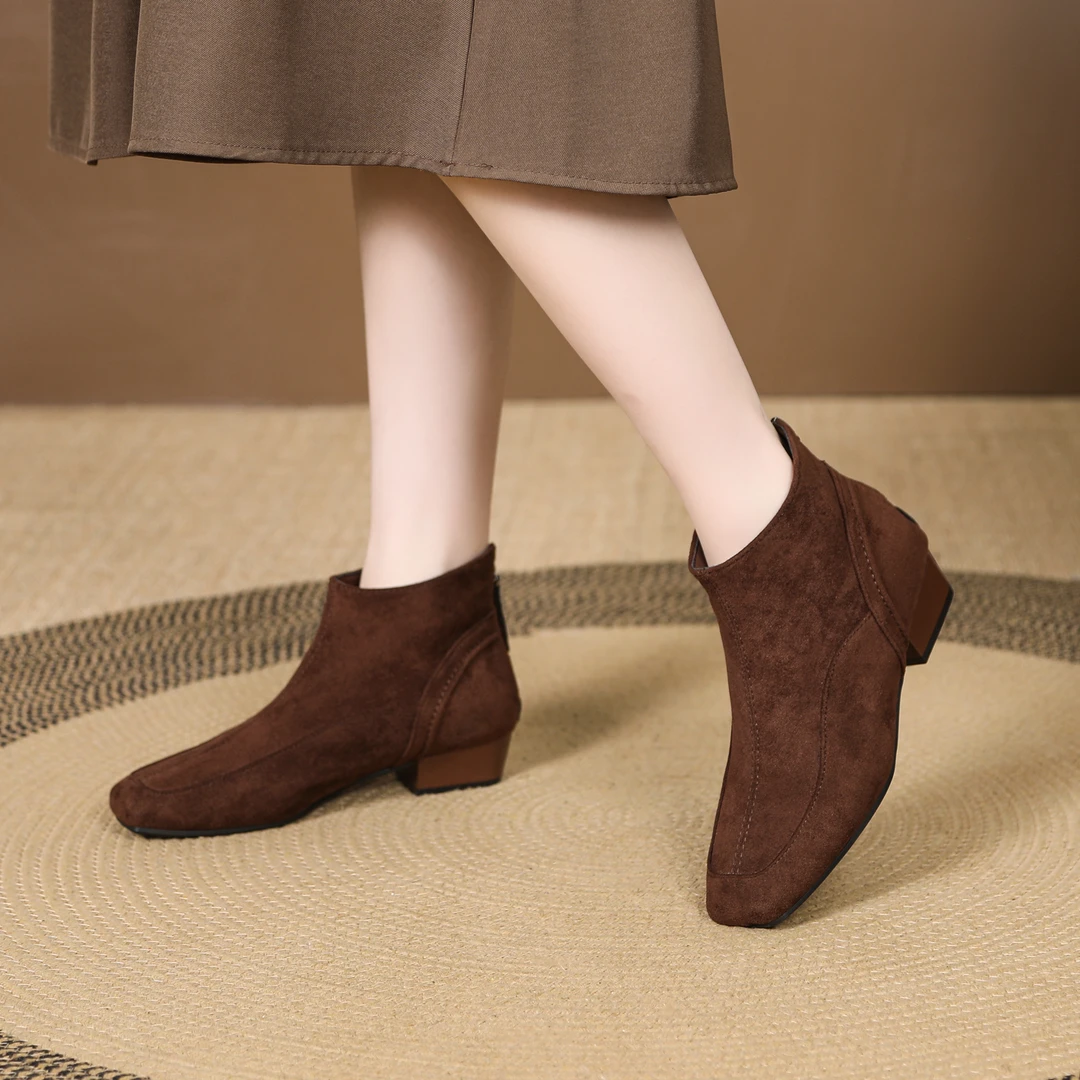 粗跟常规款低跟短筒简约时装靴平底短靴圆头中跟秋季6807绒
