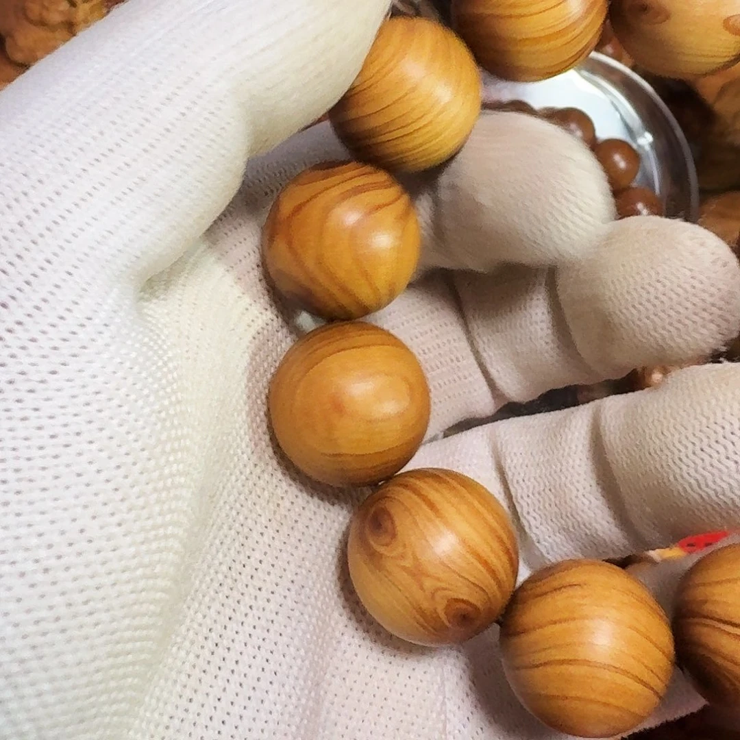 柏木（崖柏）和**吹太行崖柏2.0对眼