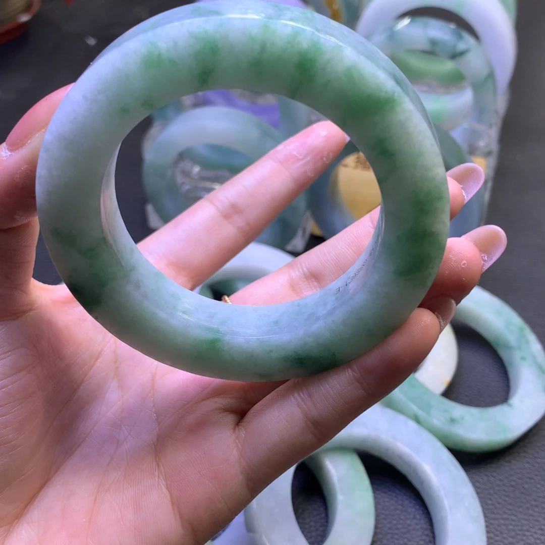 未镶嵌翡翠定制翡翠缘*