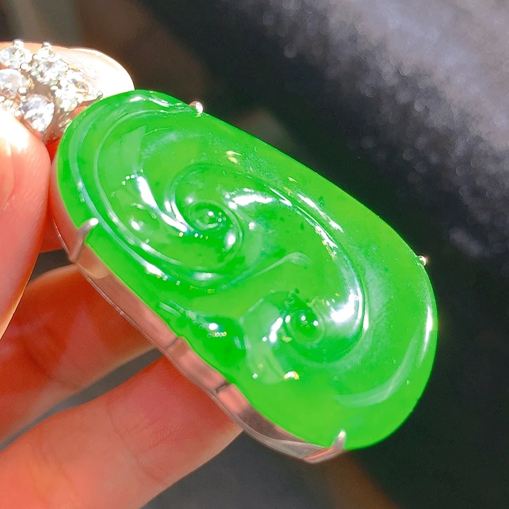 【闪购商品】翡翠颈饰银S925镶嵌翡翠