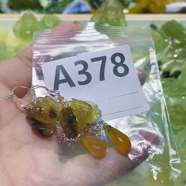凝***栖蛇纹石玉未镶嵌颈饰