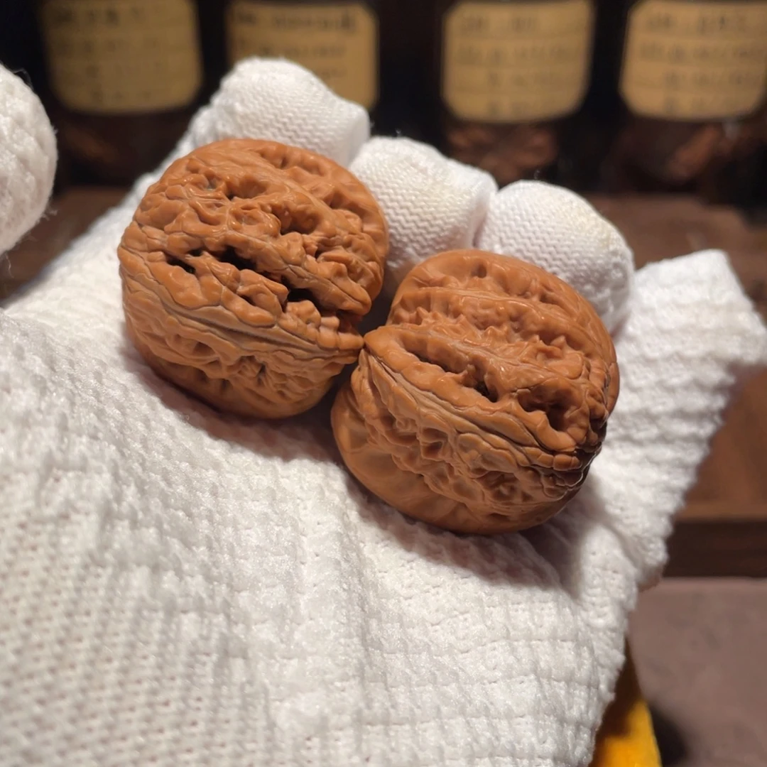 文玩核桃把件44元宝