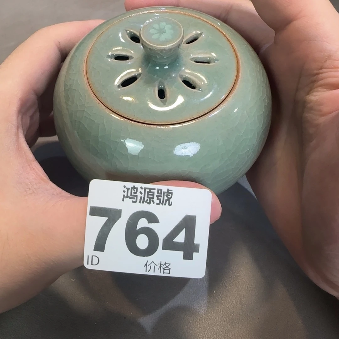 鸿***室陶瓷中古美术装饰工艺品