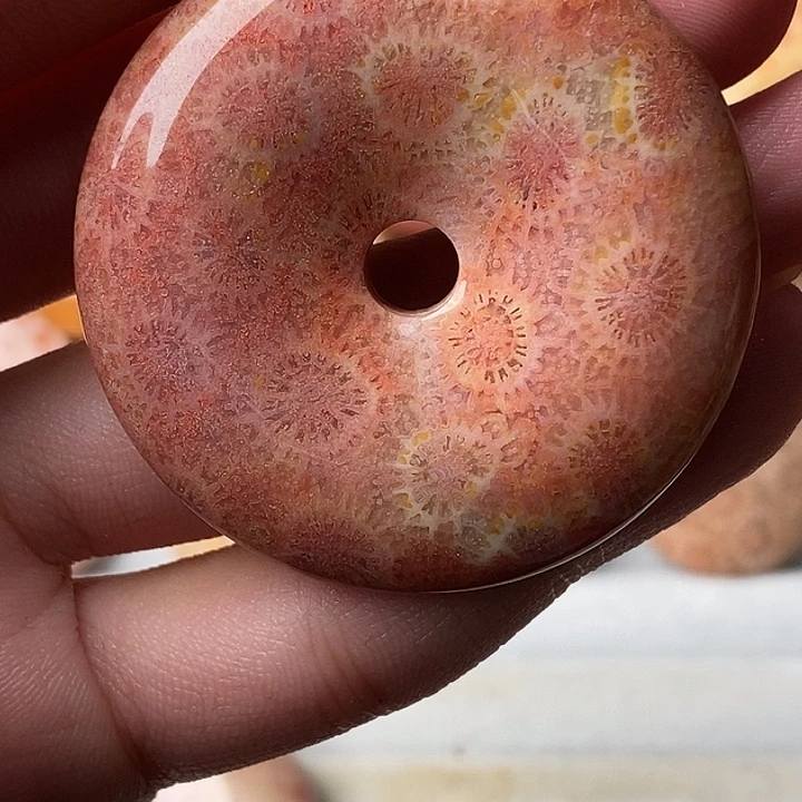 田***n硅化玉未镶嵌颈饰