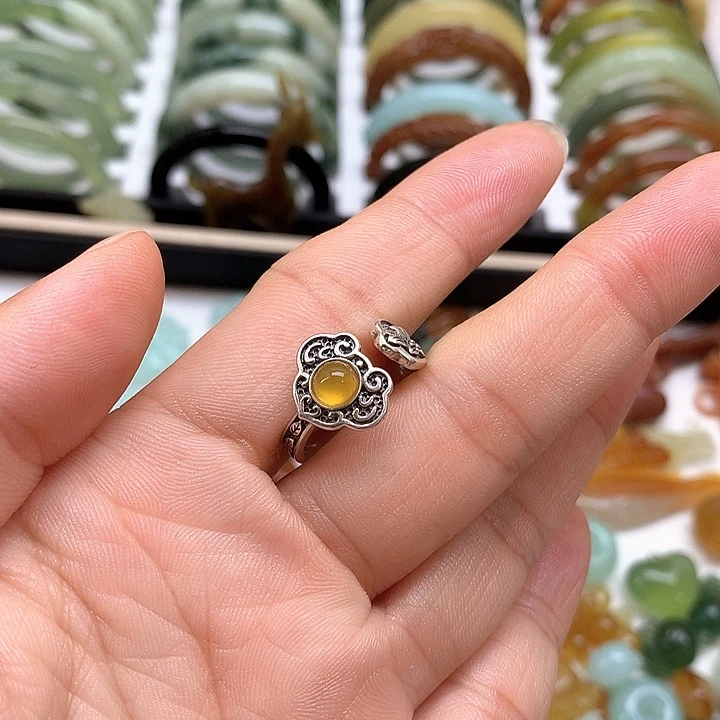 蛇纹石玉耳环银S925镶嵌嬴*里