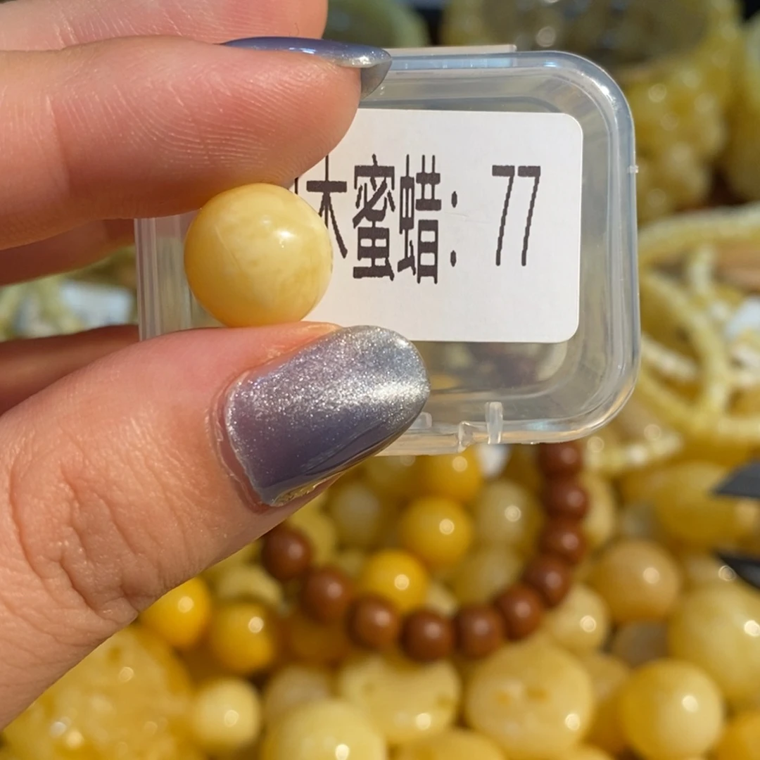 琥珀未镶嵌珠宝奇石77