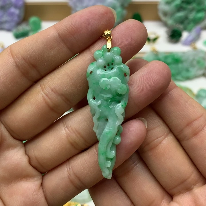 颈饰未镶嵌翡翠翡翠