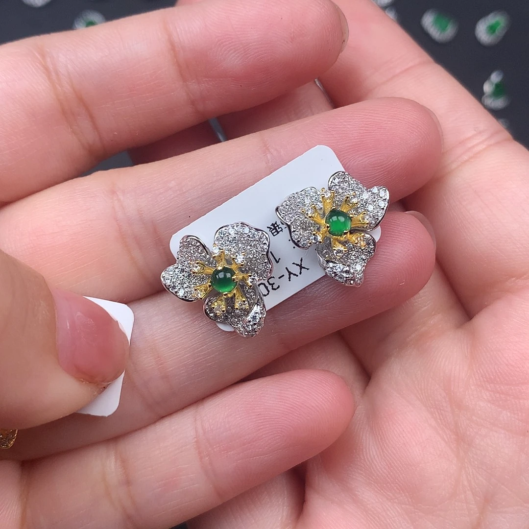 轻***笑翡翠银S925镶嵌耳饰