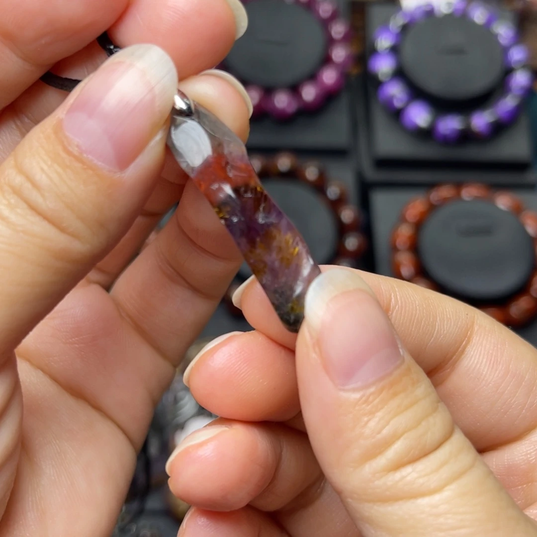 水晶手链未镶嵌极光四色吊坠