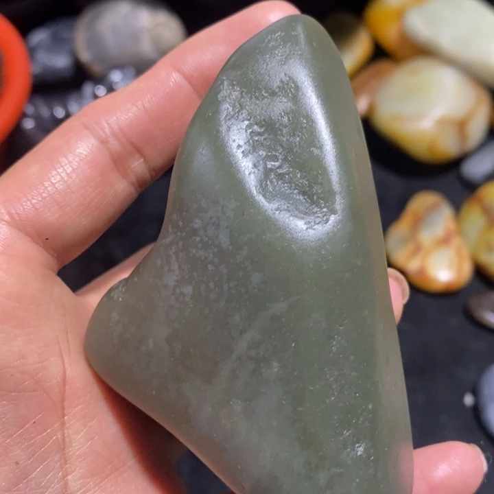 颈饰未镶嵌和田玉（糖玉）16