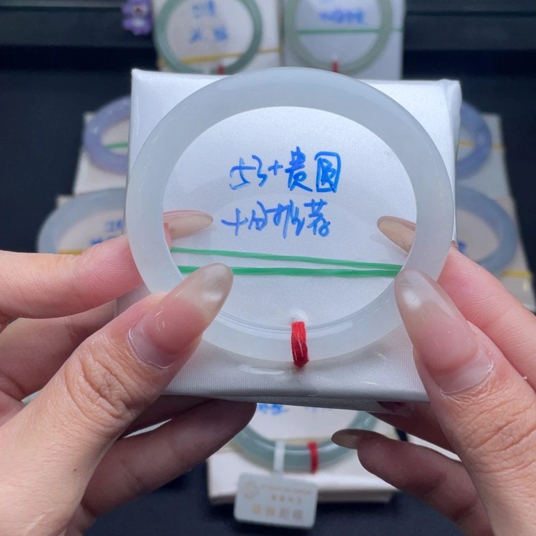 翡翠未镶嵌手镯9号