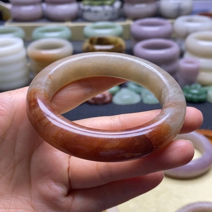 石英质玉未镶嵌手镯