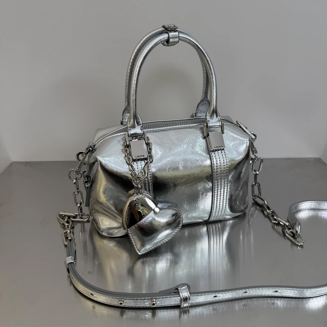 2025新款爱心轻奢时尚女士手提斜挎包复古单肩包