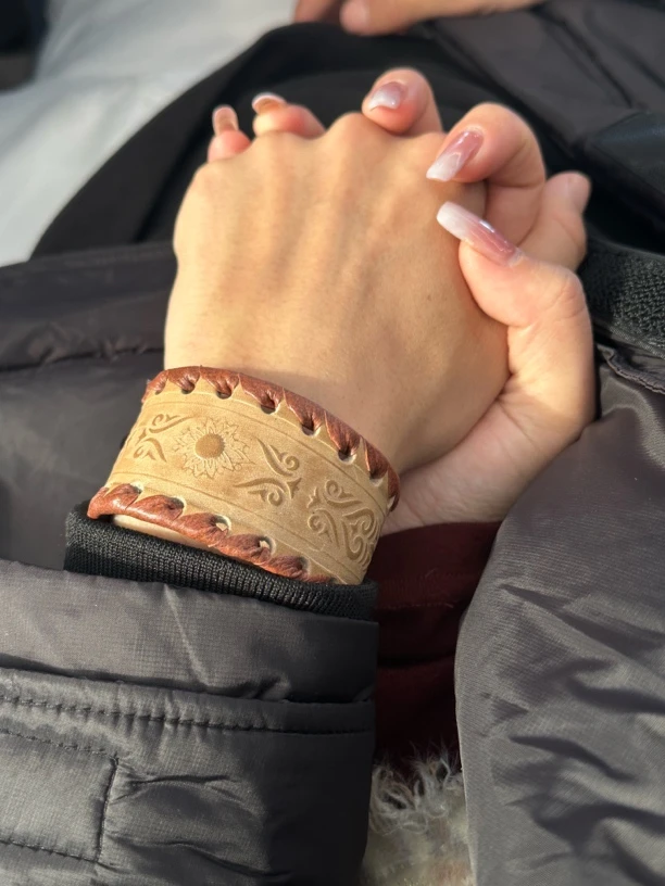 非金属皮质手链 DanaKez真皮手链男女同款