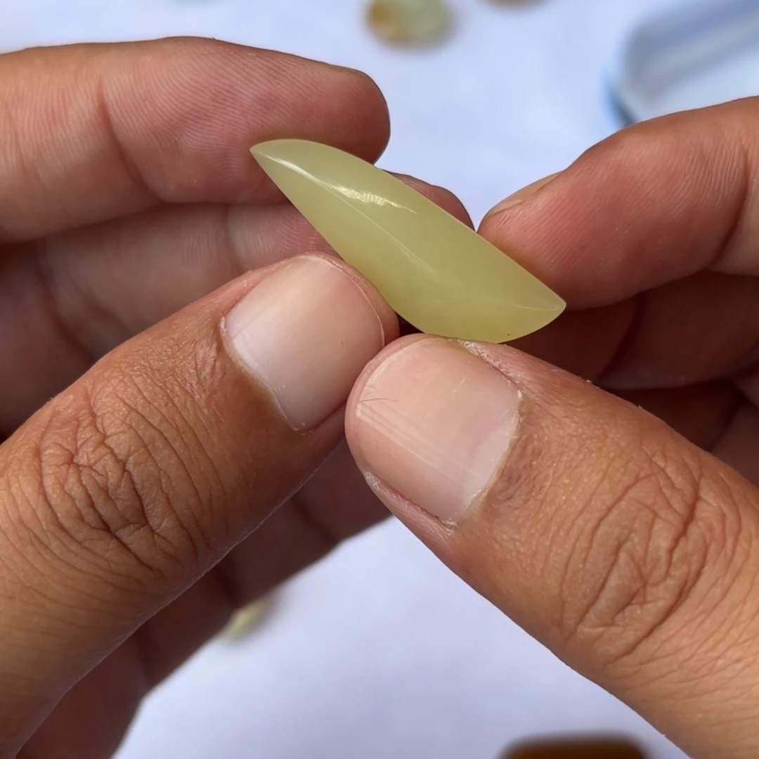 和田玉（黄玉）未镶嵌颈饰32✖️10尺寸