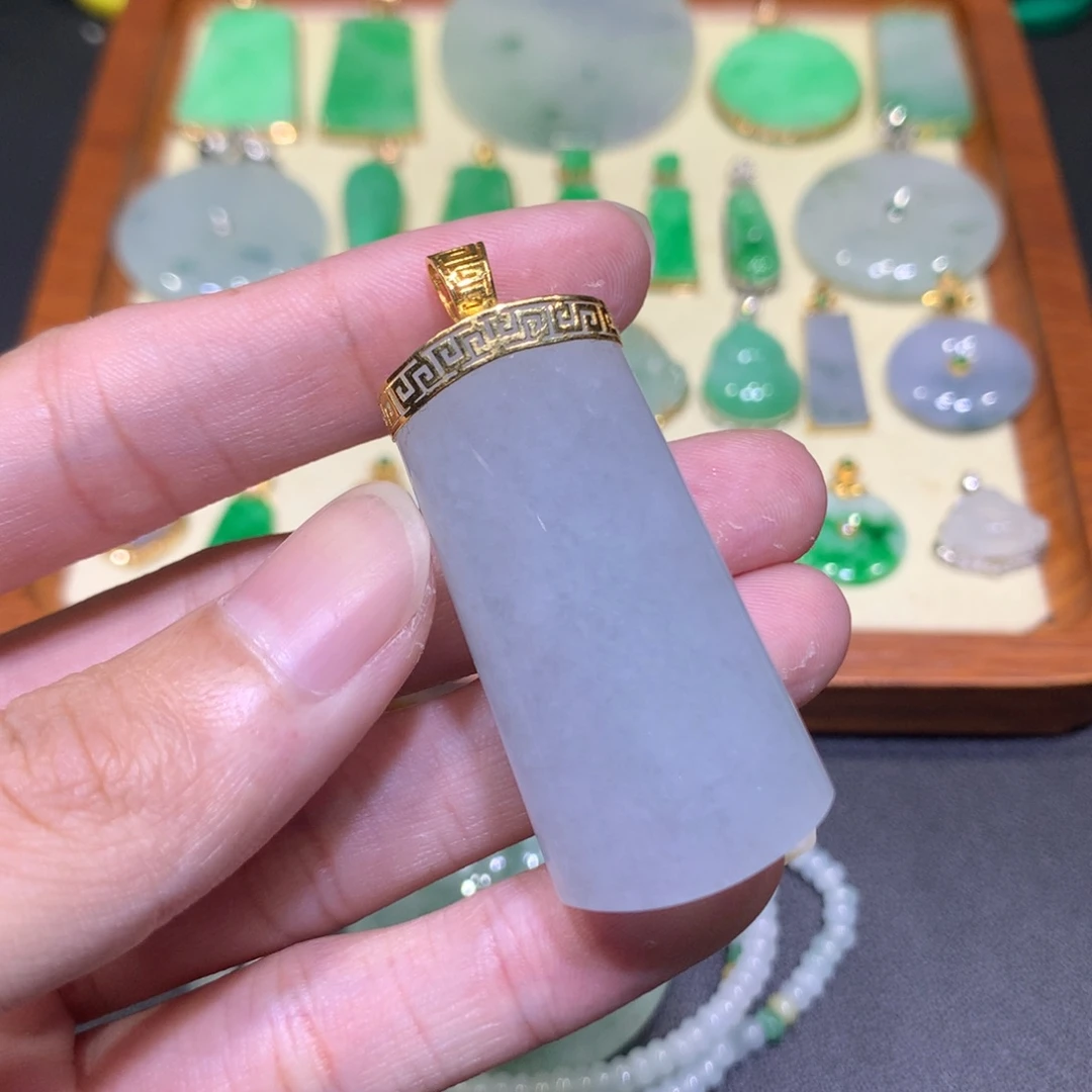 翡翠18K金镶嵌吊坠(不含链)