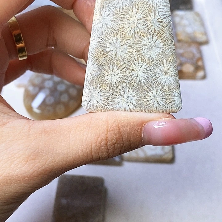 硅化玉颈饰合金用****1