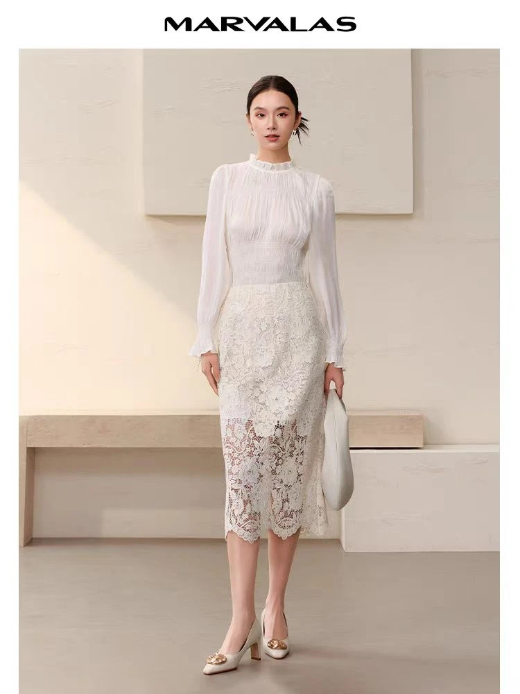 【商场同款】曼德诗纯色半身裙新款蕾丝镂空提花工艺裙子M207308382