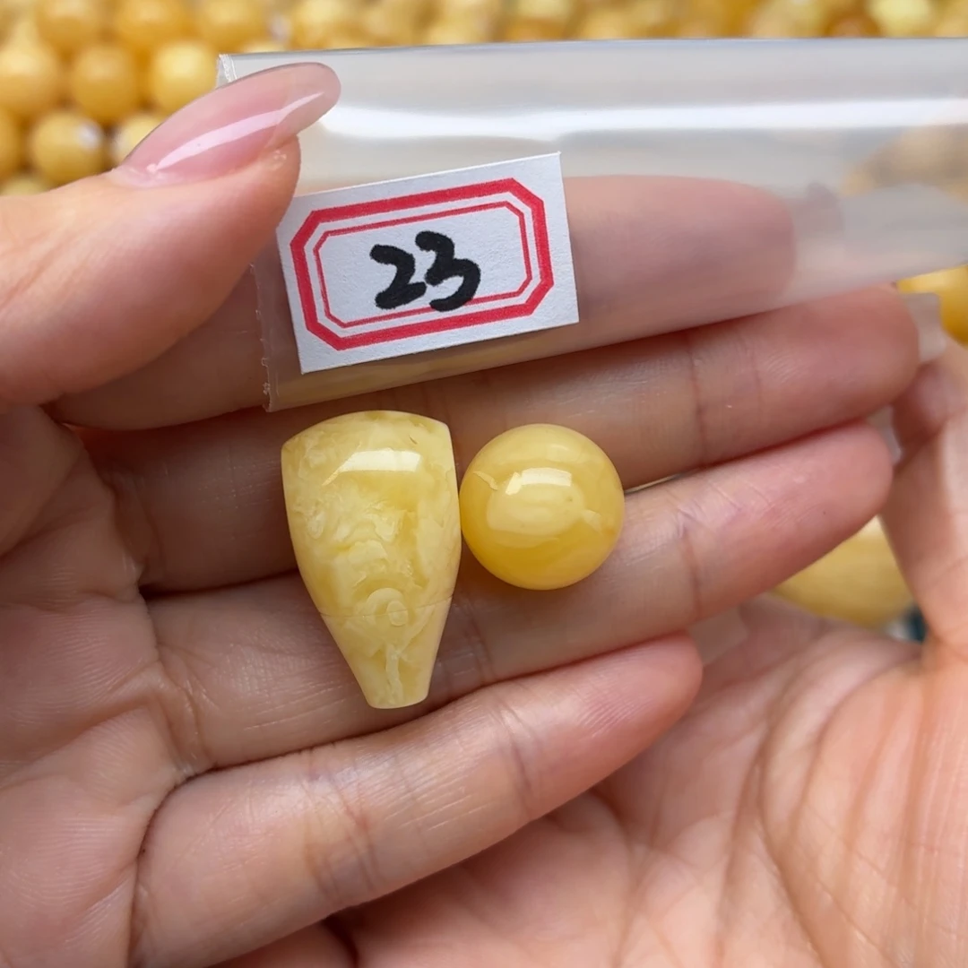 ****月蜜蜡未镶嵌裸石微瑕
