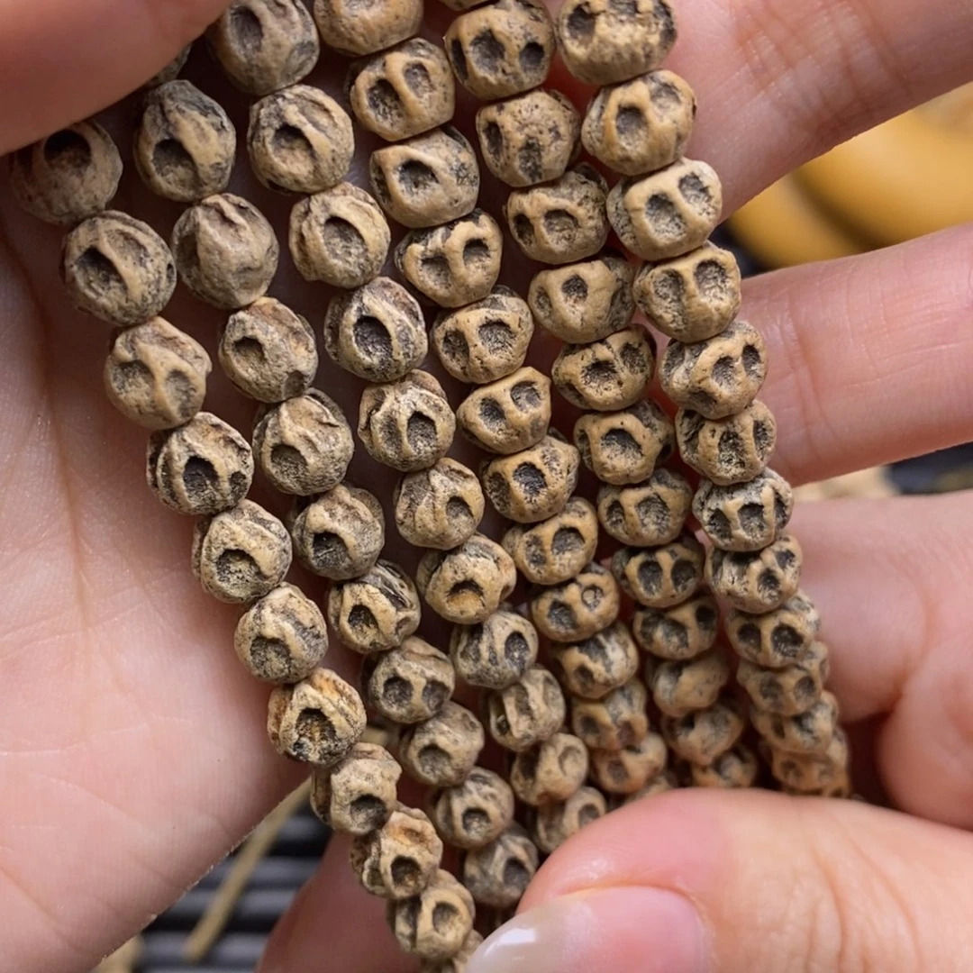 柏香籽/百香籽吊坠P****u