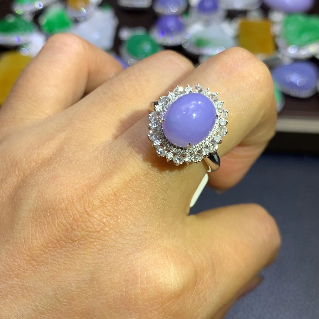 翡翠挂件18K金镶嵌翡翠吊坠