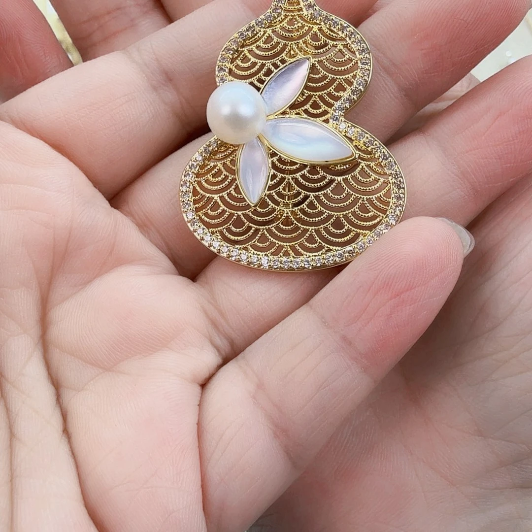 淡水珍珠未镶嵌耳饰