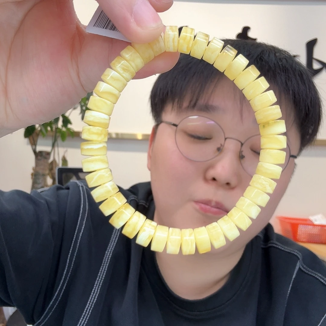 琥珀未镶嵌珠宝奇石703