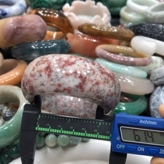 未镶嵌石英质玉珠宝半成品11