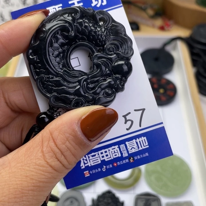 蛇纹石玉颈饰未镶嵌?***-