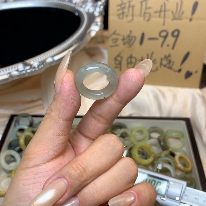 李***壹合金蛇纹石玉戒指