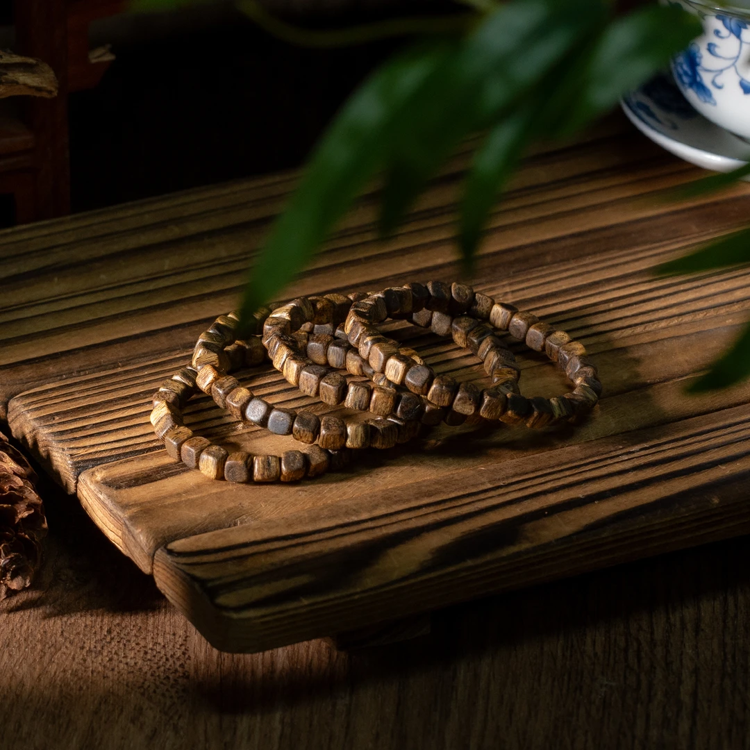 世间臻宝-美祈补贴丨绿棋楠沉手串/多样性发/发一条/5mm+/P6114