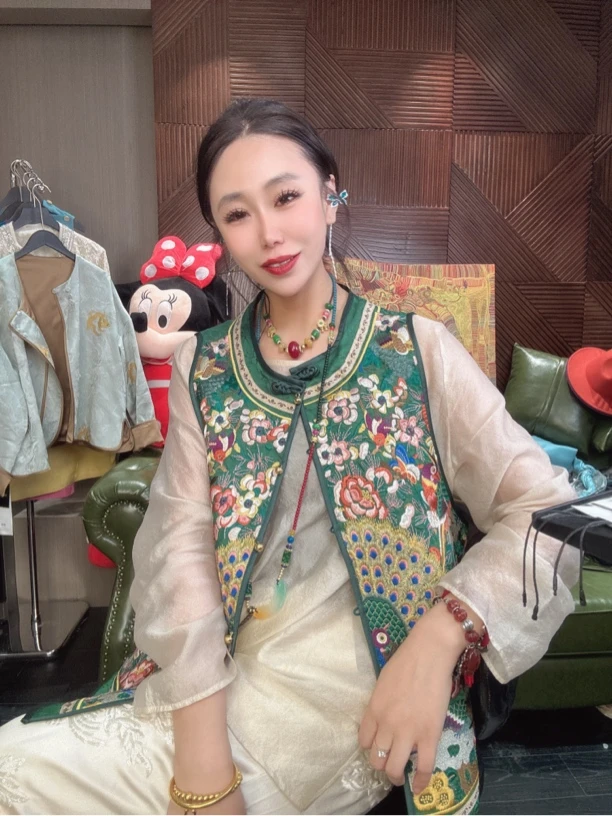 5006#《如意孔雀》重工国服百万针刺富贵刺绣新中式百搭宽松马甲