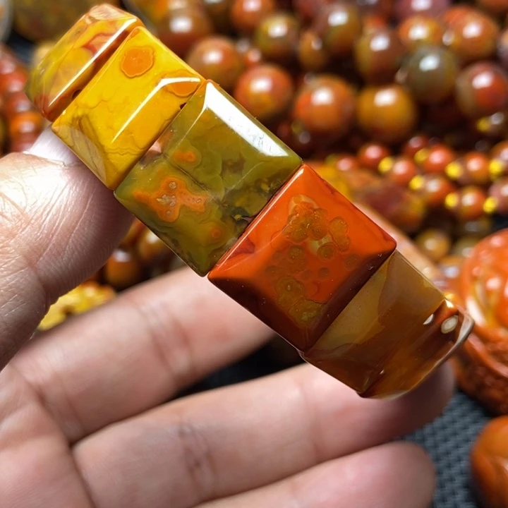 玛瑙/玉髓手串未镶嵌