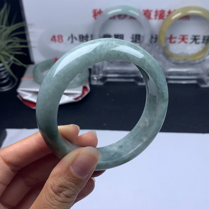 未镶嵌手镯翡翠92