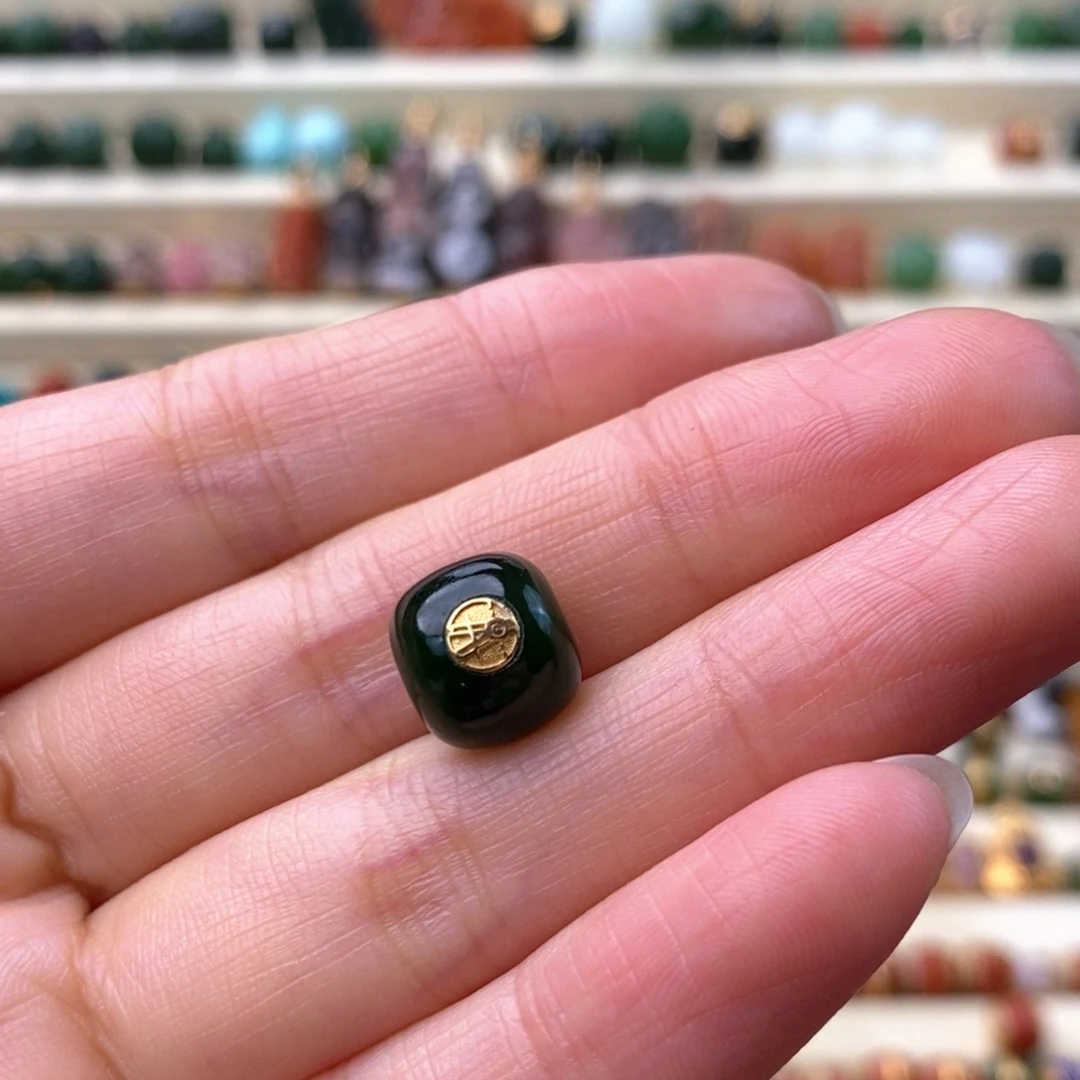 和田玉18K金镶嵌颈饰